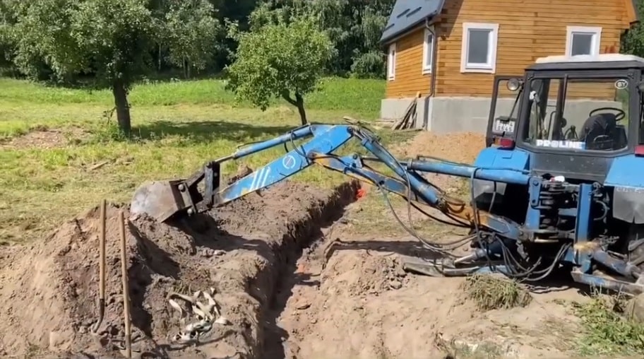 фото монтажа септика из поста автора @septikgrodno Монтаж септика Чистовод-3-Шар, с организацией стока из дренажных тоннелей. Работы произведены за 1 день. 
