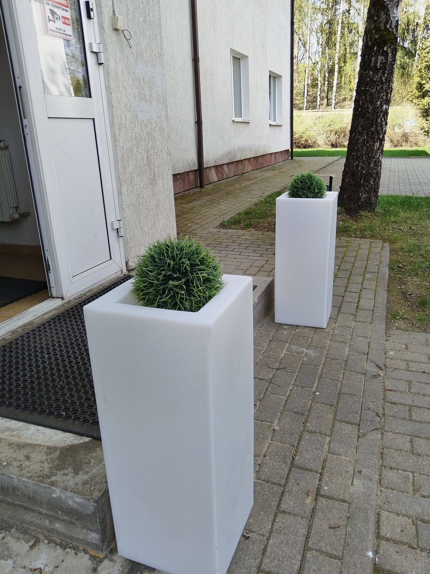 Кашпо квадрат 300x300x730  Материал:  Кашпо квадрат 300x300x730  ⛲ — это Завод Чистовод, Минск — это септик автономной канализации «под ключ» в частном доме и на даче в Минске и по Беларуси, это канализация с гарантией, доставкой и рассрочкой  1  руб.