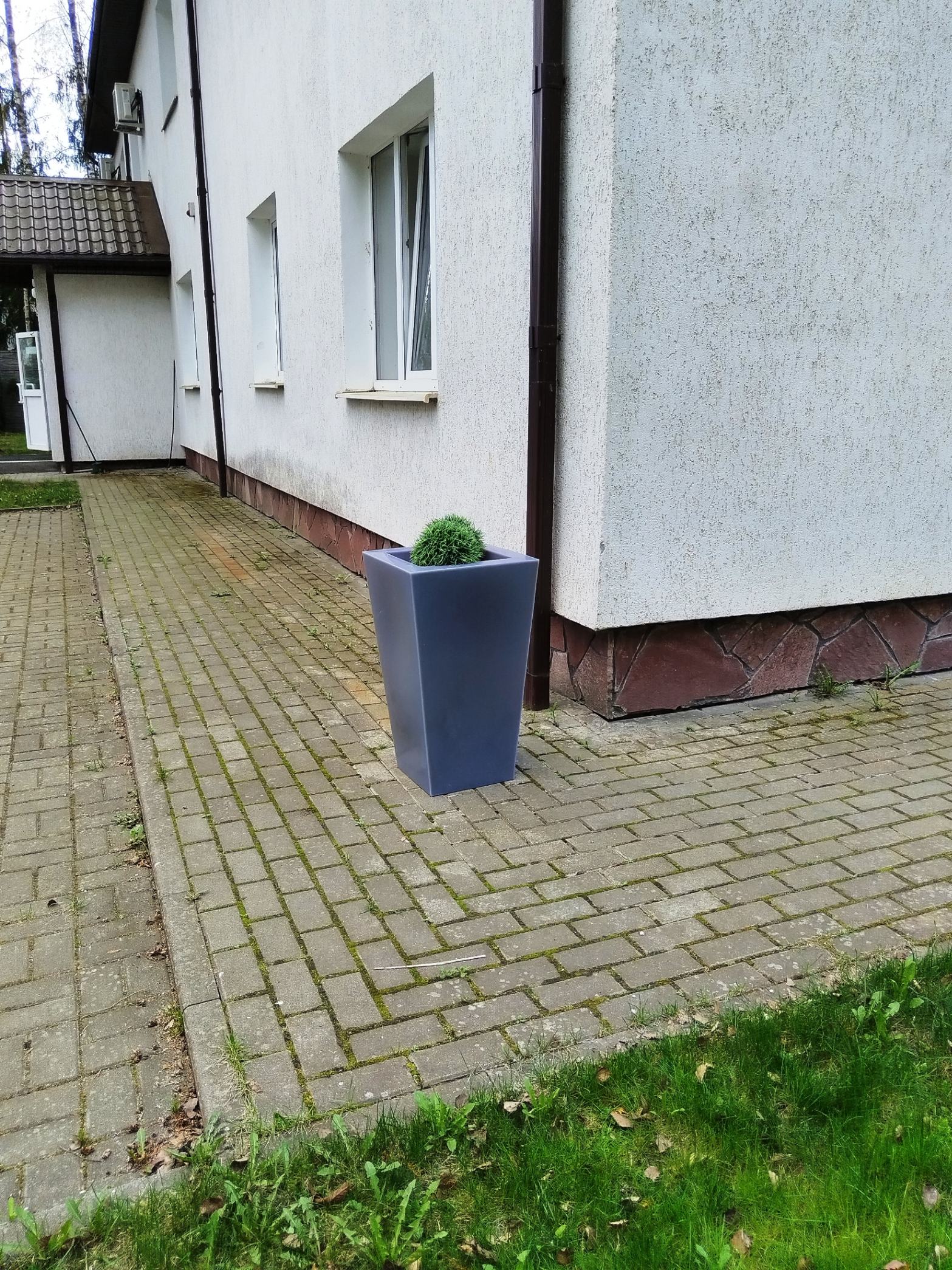 Кашпо трапеция 400x400x730 60 мес.  Кашпо трапеция 400x400x730  ⛲ — это Завод Чистовод, Минск — это септик автономной канализации «под ключ» в частном доме и на даче в Минске и по Беларуси, это канализация с гарантией, доставкой и рассрочкой  1  руб.